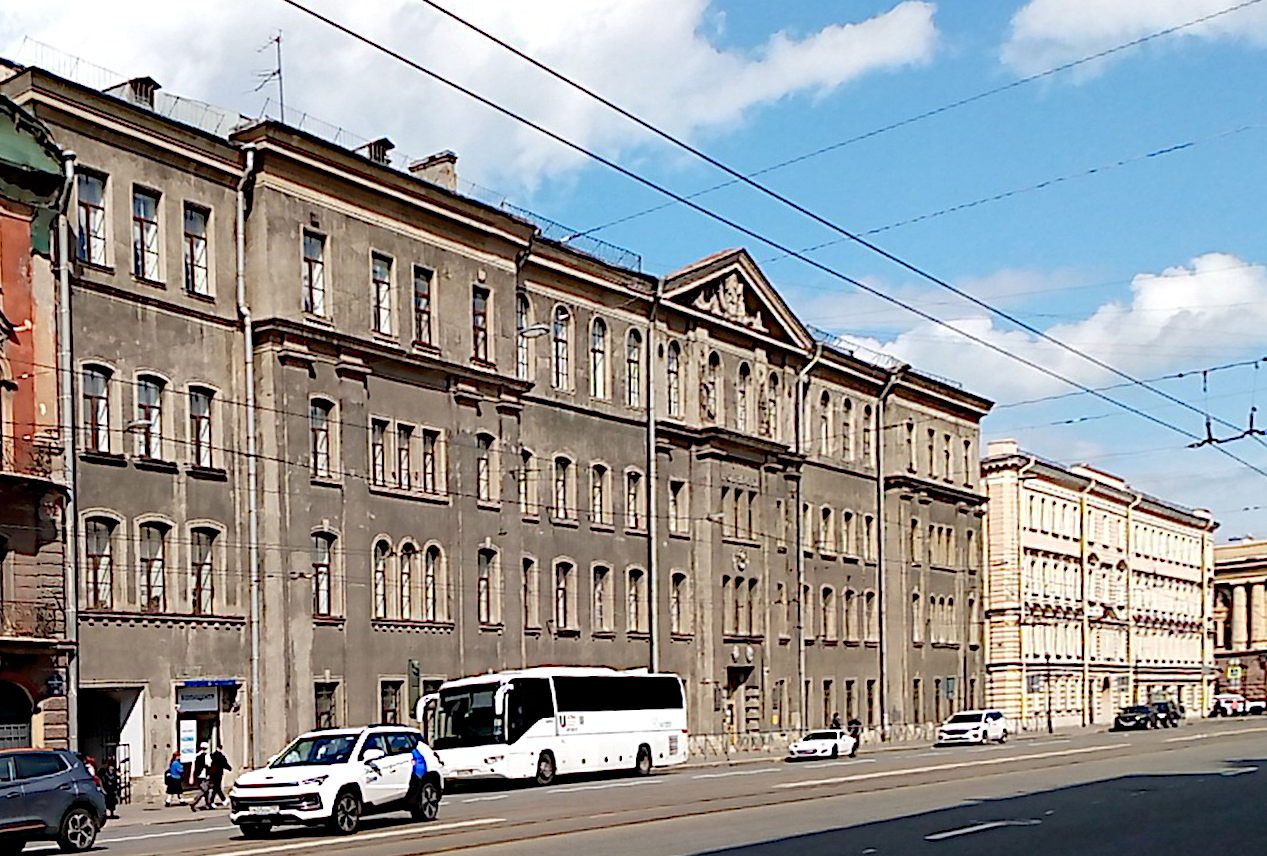 1-ая Красноармейская, дом 1.